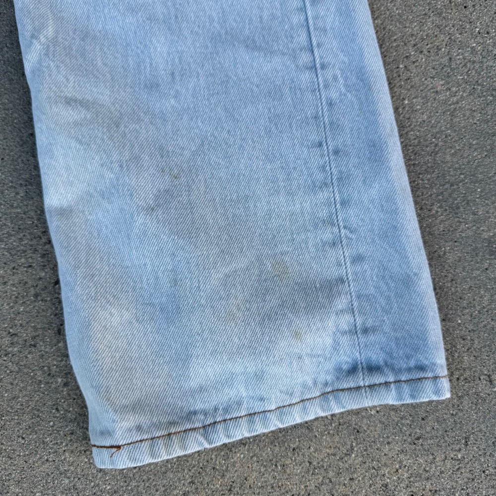 Vintage Levi's 501 Light Wash Button Fly Straight Leg Jeans Made in USA 34x32 - Picture 3 of 14